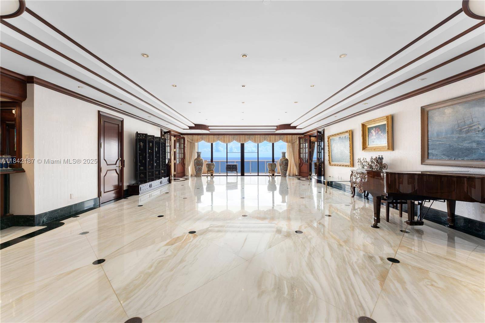 5757 Collins Ave #PH-4, Miami Beach, FL 33140