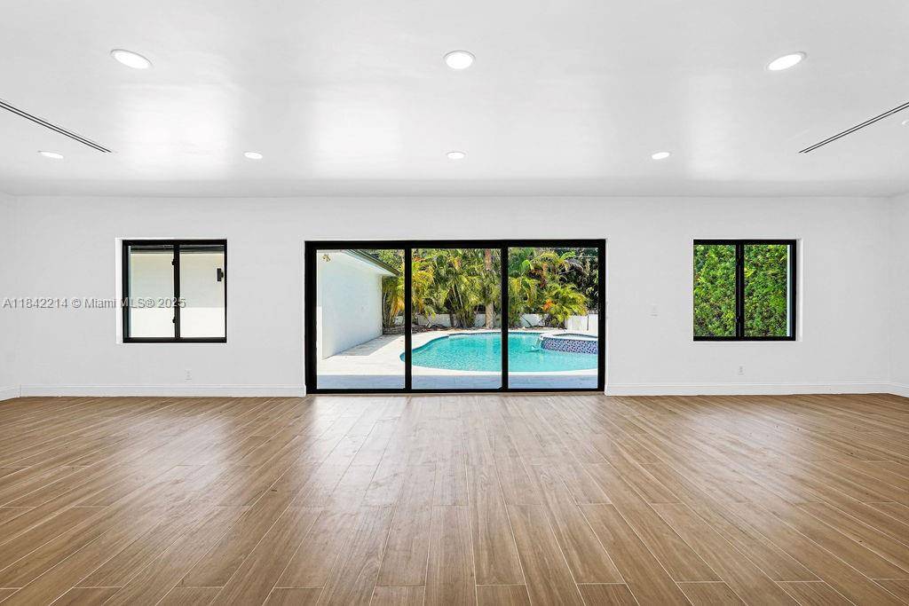 Miami Shores, FL 33138,10618 NE 11th Ave