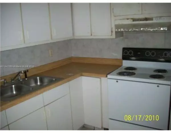 North Lauderdale, FL 33068,1200 SW 50th Ave #210-3
