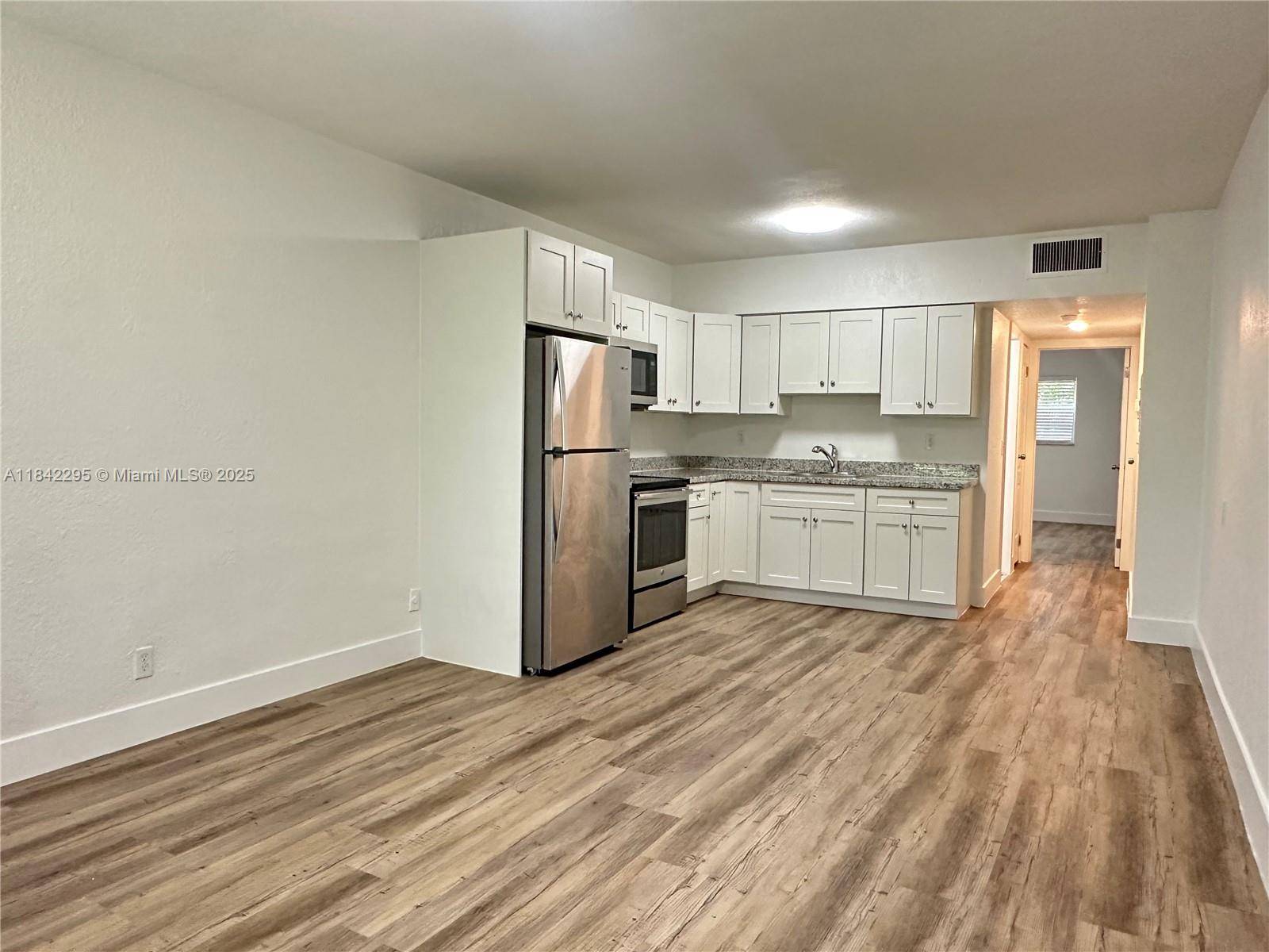 Hollywood, FL 33020,1928 Jefferson St #4
