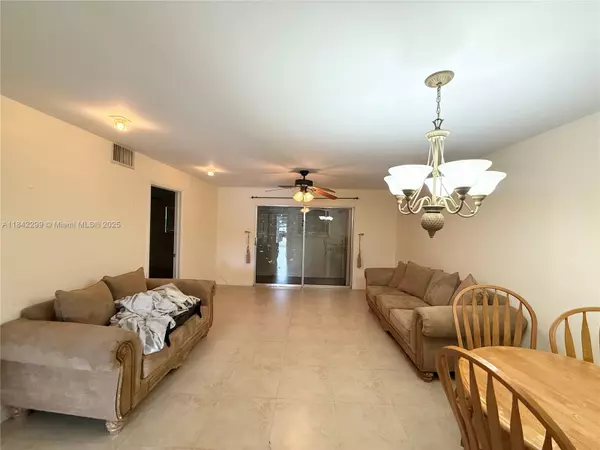 Pembroke Pines, FL 33027,650 SW 124th Ter #108P