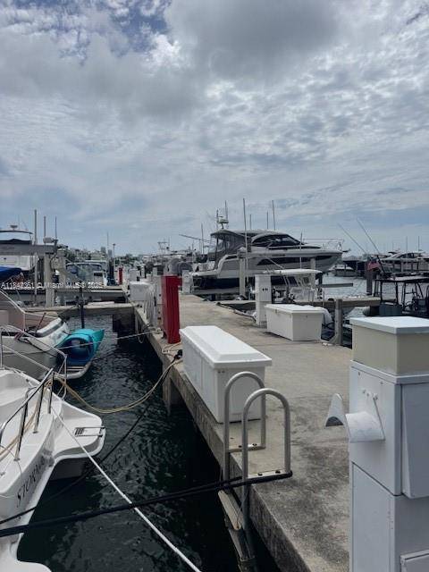 North Bay Village, FL 33141,7601 E Treasure Dr