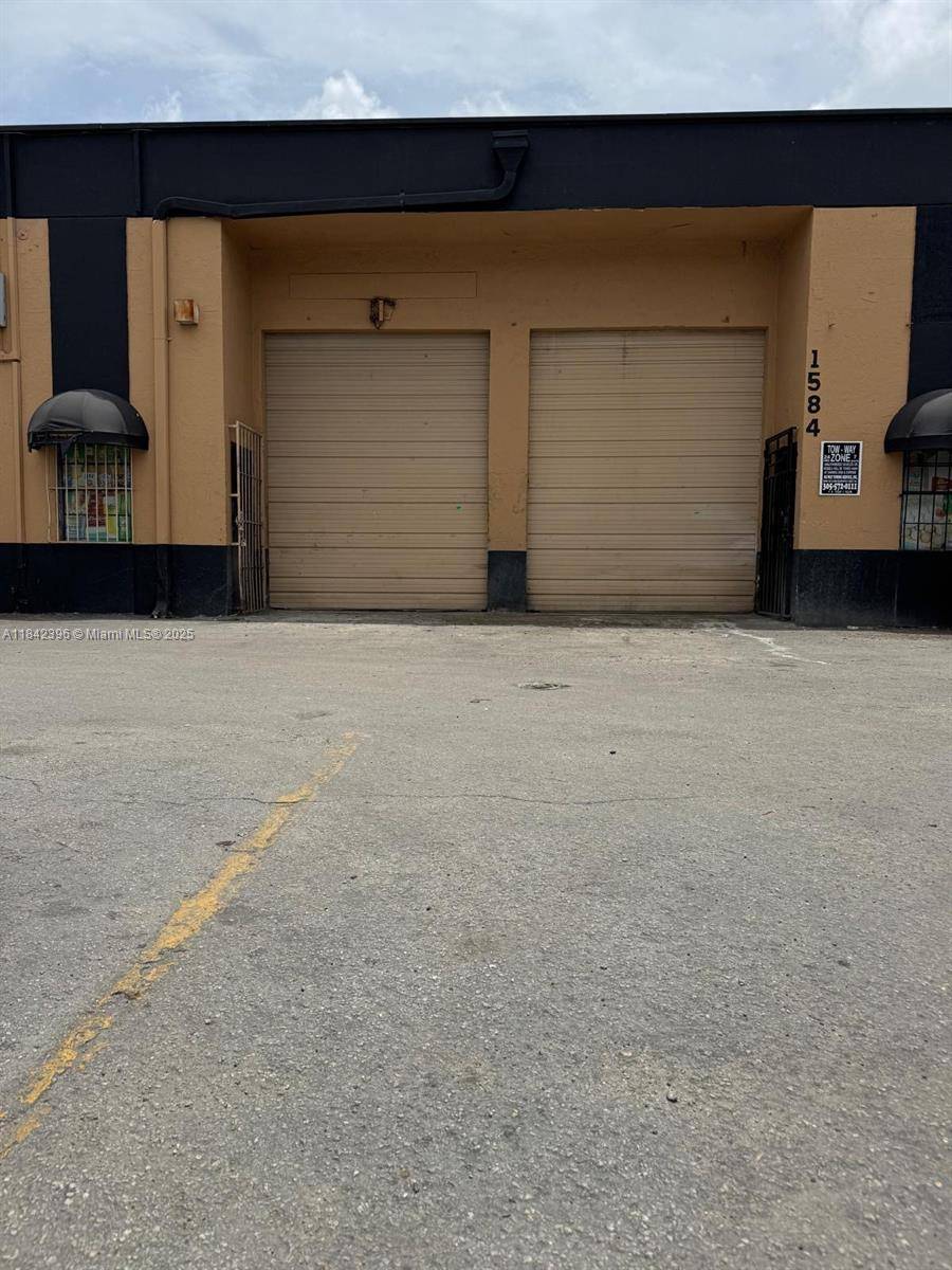 1584 W 39 pl #1584, Hialeah, FL 33012
