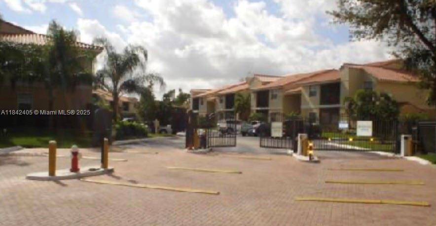 Pompano Beach, FL 33069,1227 SW 46th Ave #314