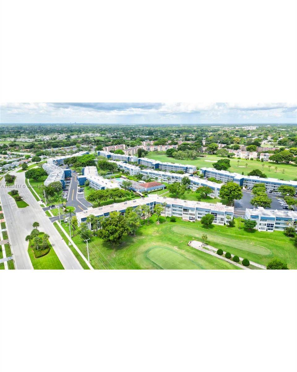 Margate, FL 33063,7787 Golf Cir Dr #106