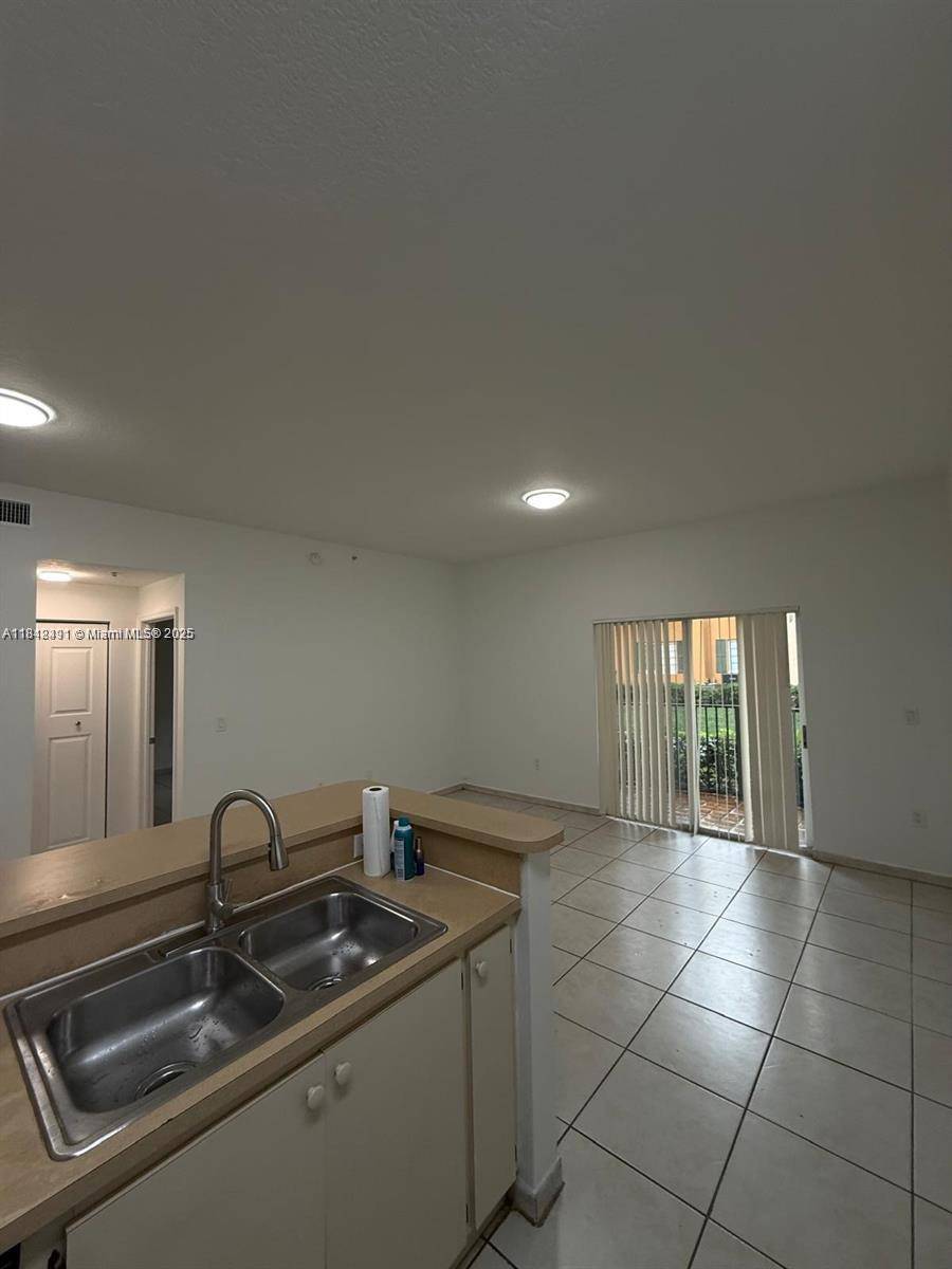 7280 NW 114th Ave #208-8, Doral, FL 33178