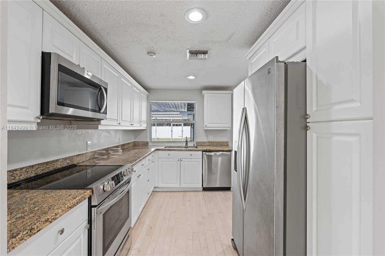 Boca Raton, FL 33432,565 NE Olive Way