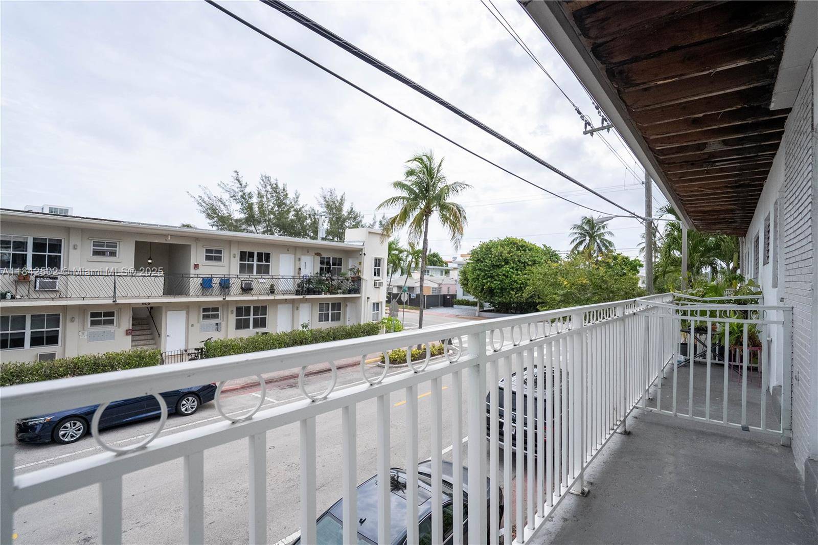 Miami Beach, FL 33141,7640 Carlyle Ave #10A