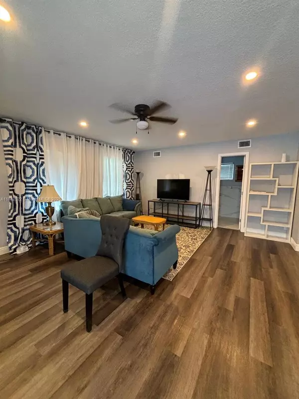Fort Lauderdale, FL 33311,1509 N Andrews Ave #1