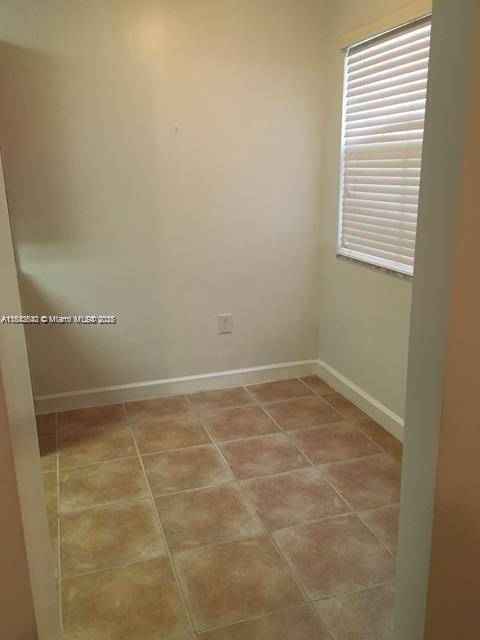Doral, FL 33178,4982 NW 97 PL #300