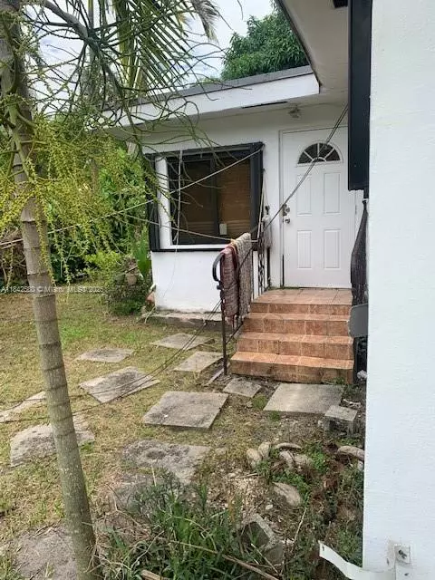 Miami, FL 33169,15605 NW 2nd Ct