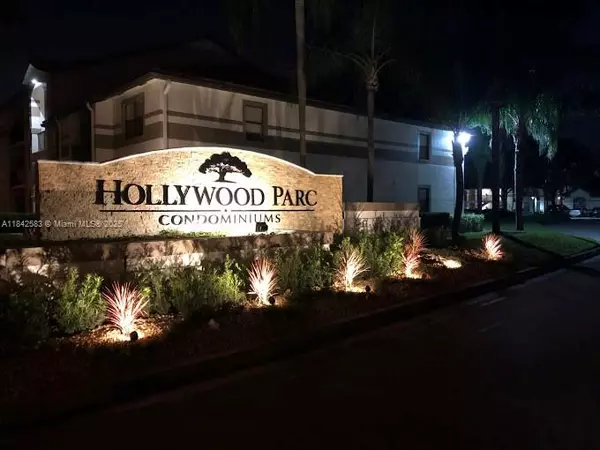Hollywood, FL 33021,640 S Park Rd #15-4