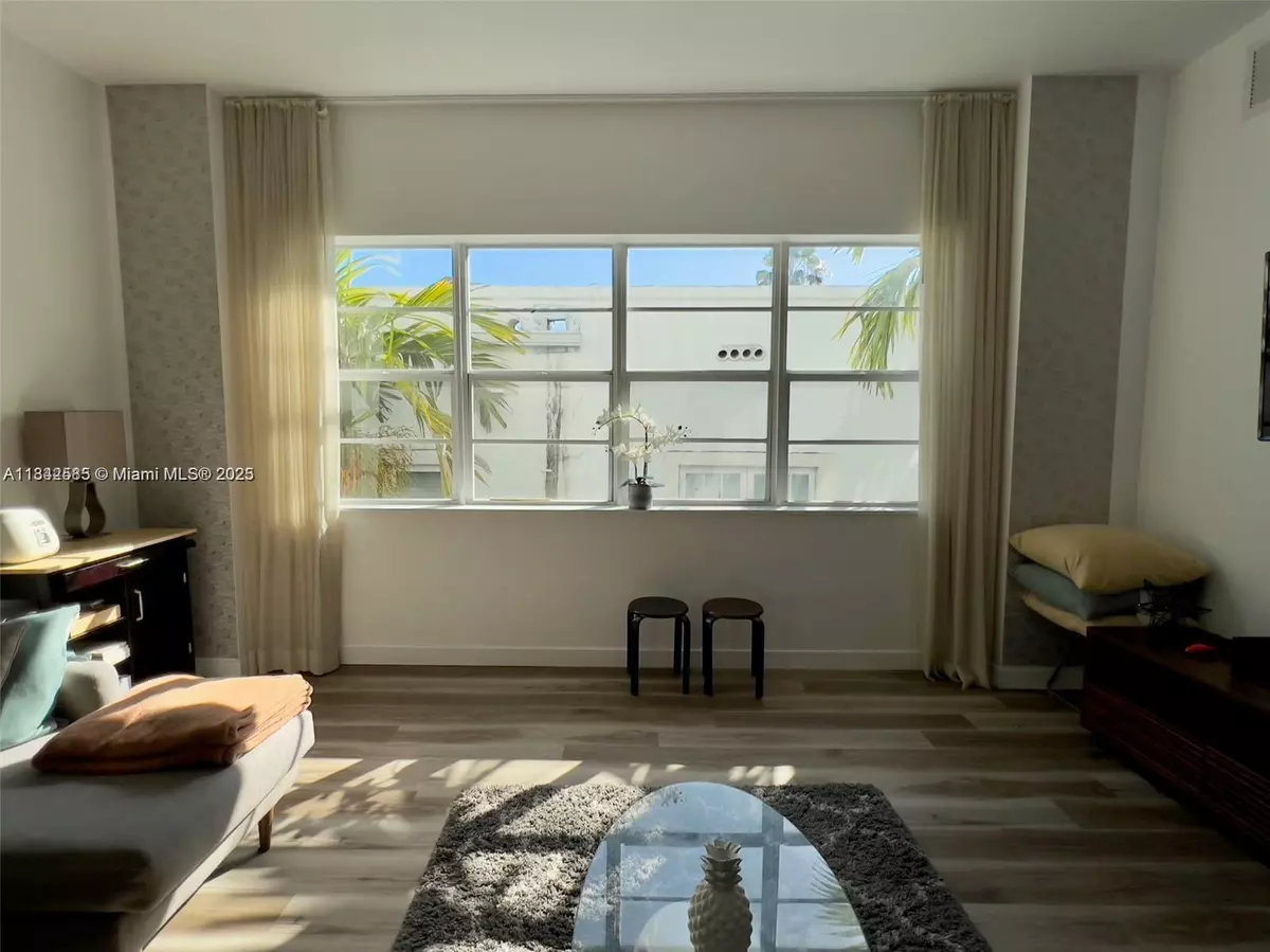 Miami Beach, FL 33139,935 Euclid Ave #10