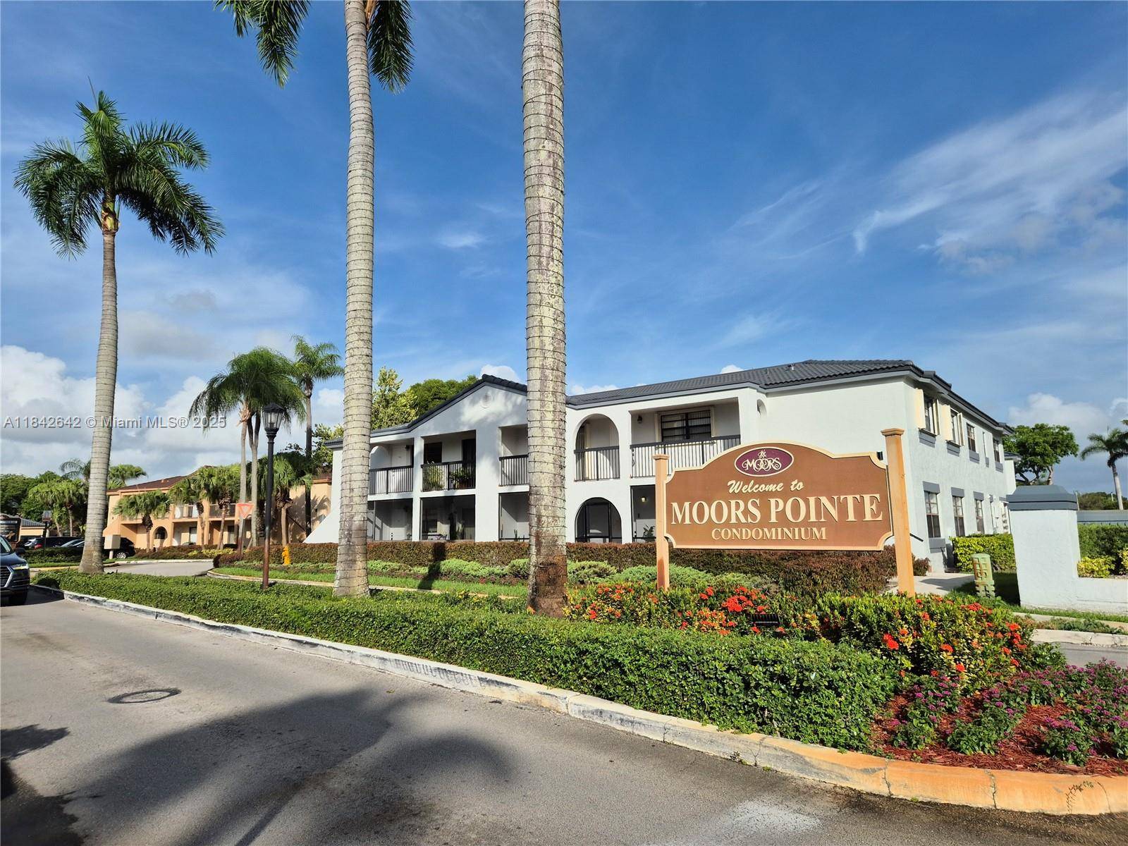 18350 Mediterranean Blvd #1-27, Hialeah, FL 33015