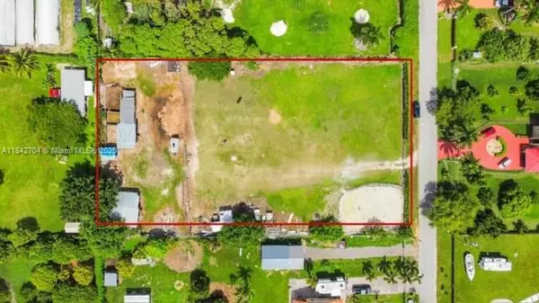 196XX SW 206 St, Unincorporated Dade, FL 33187