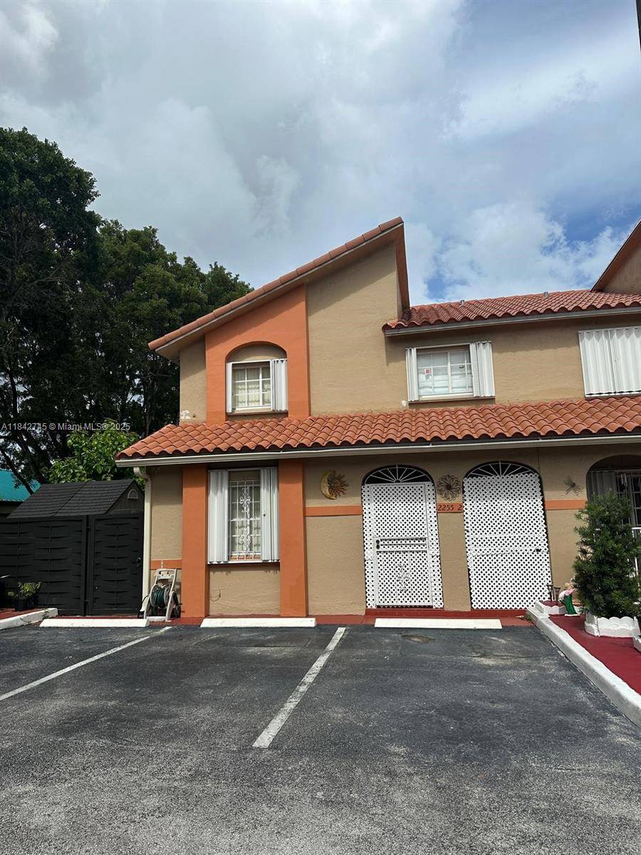 2255 W 69th St #2255B, Hialeah, FL 33016