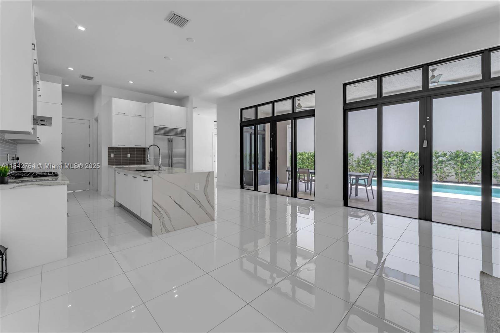 Doral, FL 33166,8109 NW 48th Ter