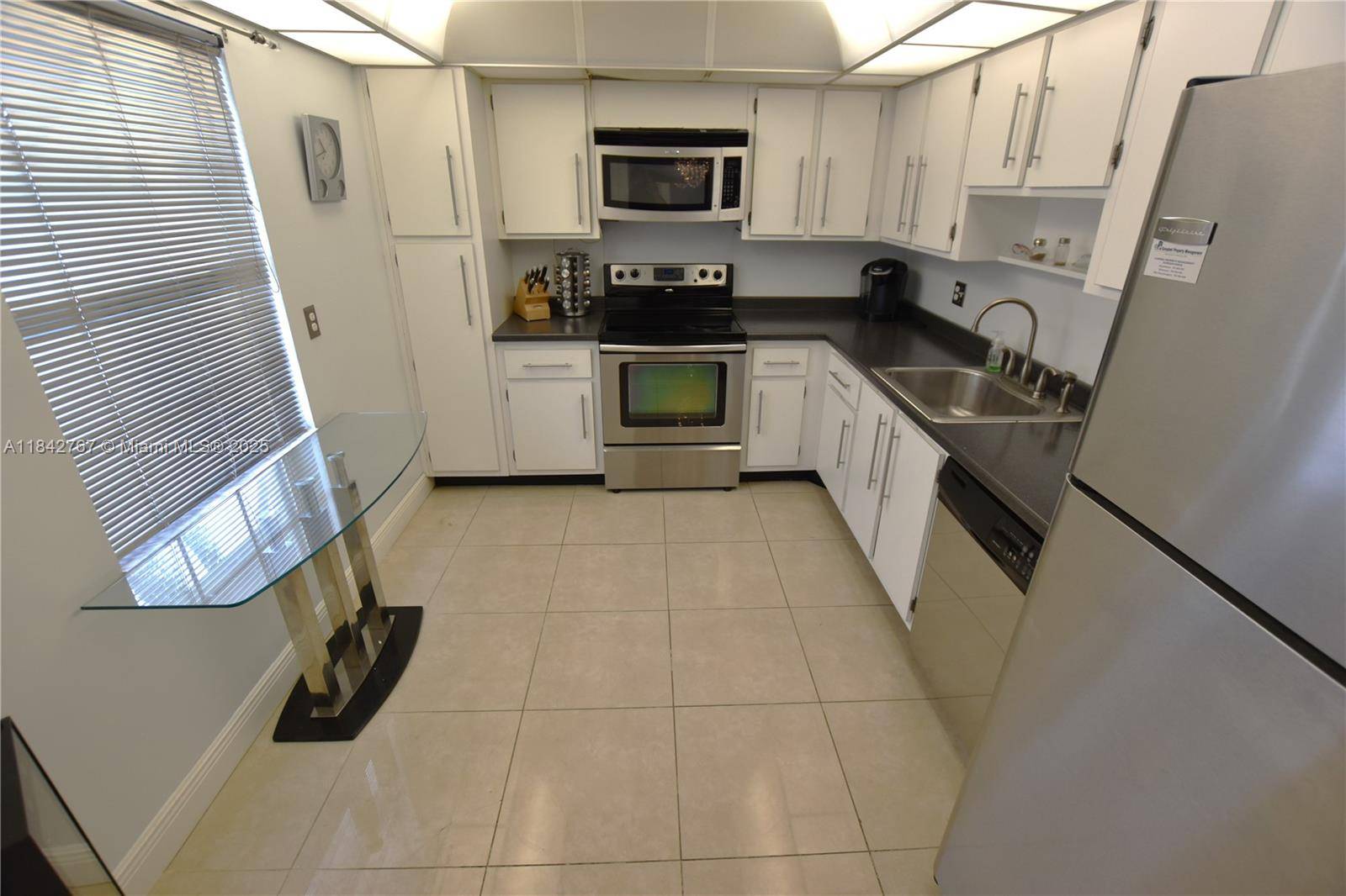 Pompano Beach, FL 33069,3800 Oaks Clubhouse Dr #309