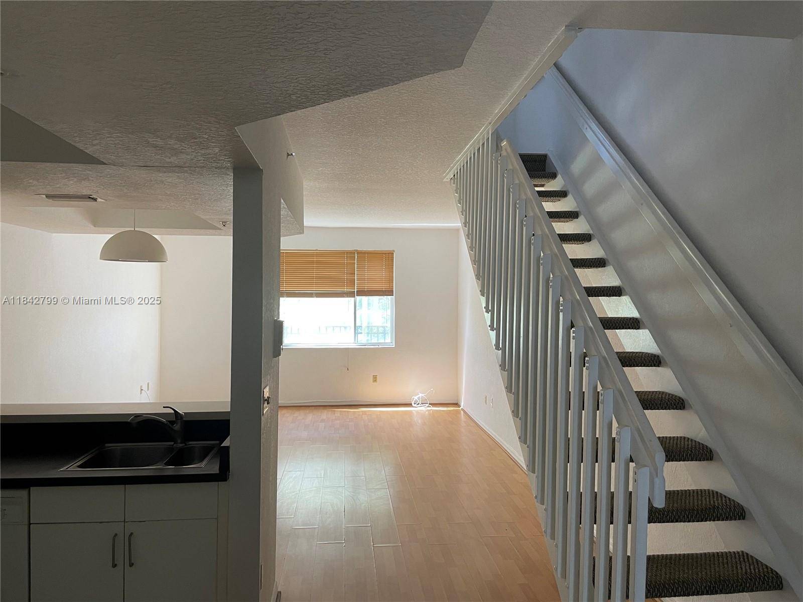 Sunrise, FL 33325,711 SW 148th Ave #403