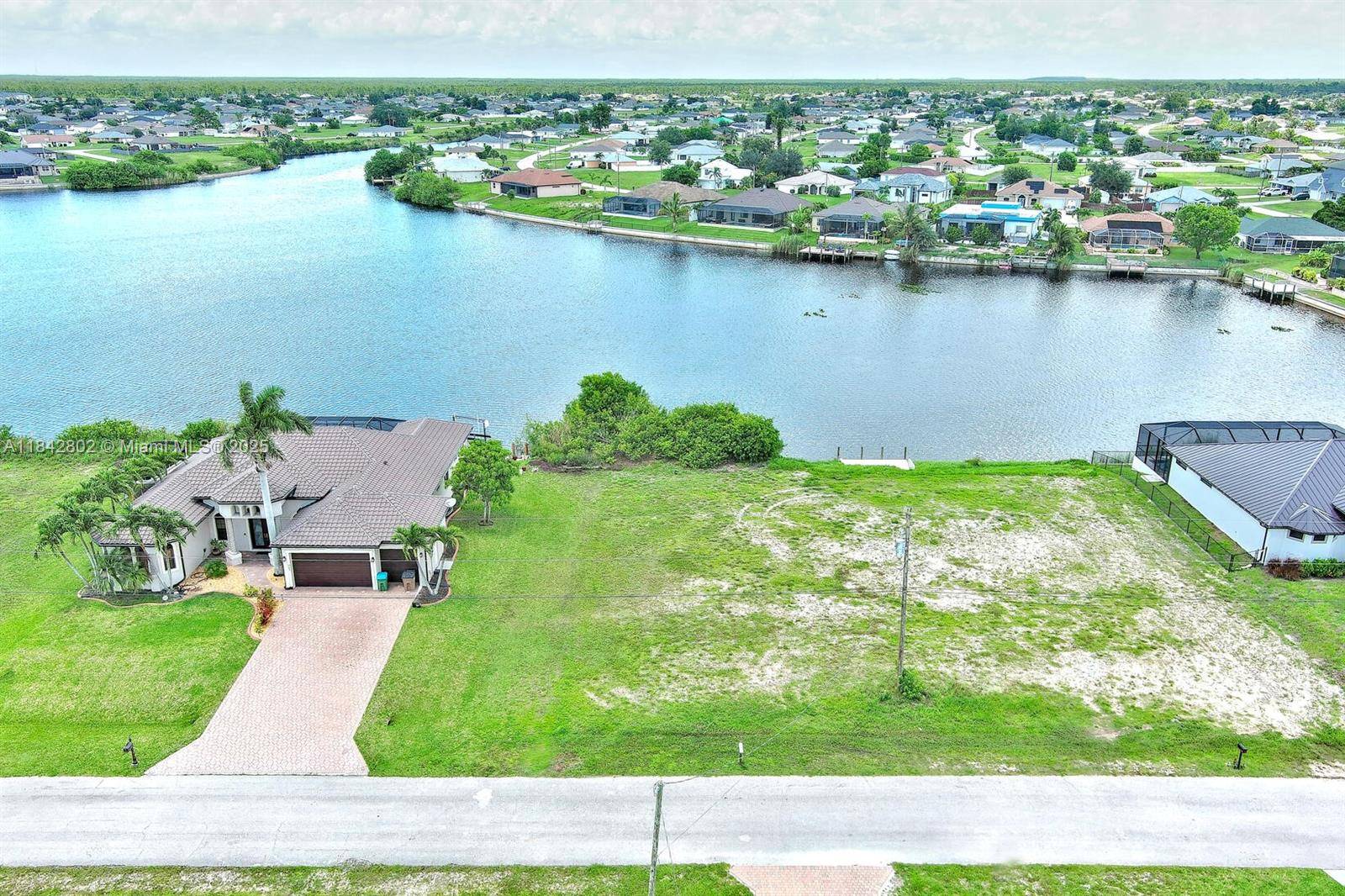 Cape Coral, FL 33993,401 NW 24th Ter