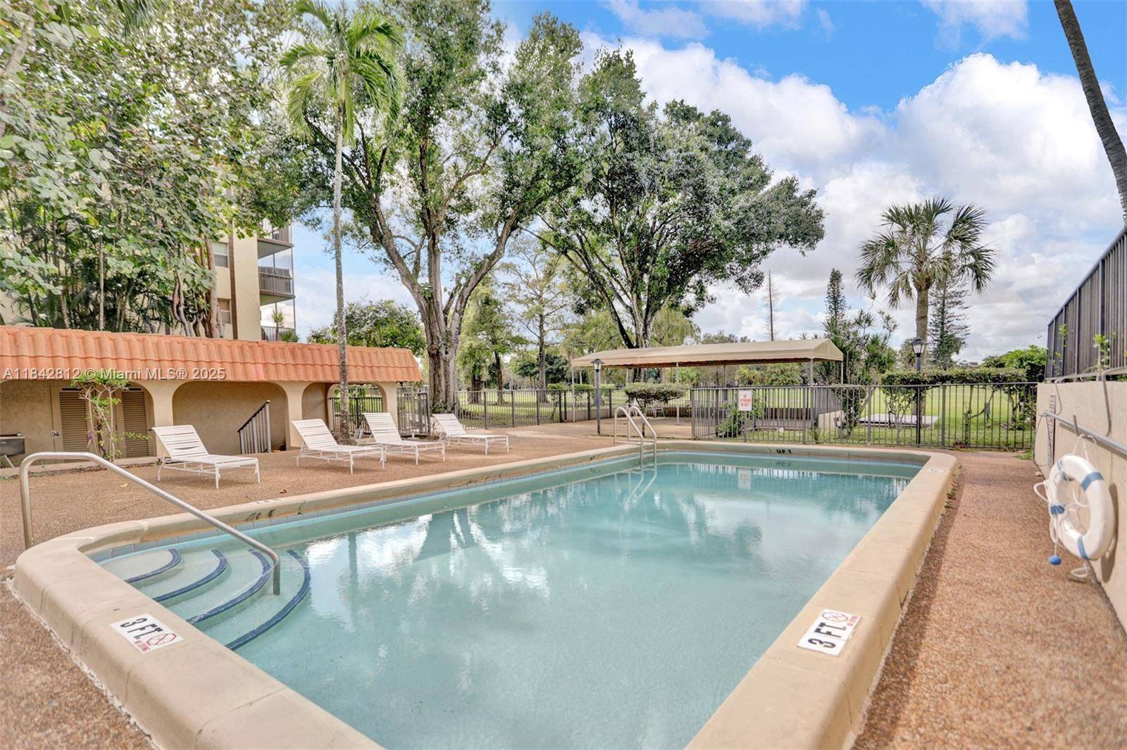 Lauderhill, FL 33319,6361 N Falls Cir Dr #209