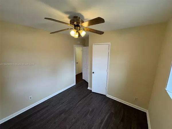 Fort Lauderdale, FL 33311,844 NW 18th Ave #A