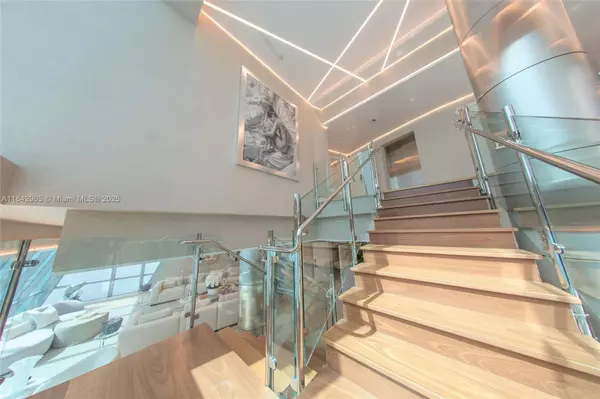 Sunny Isles Beach, FL 33160,17121 Collins Ave #4803