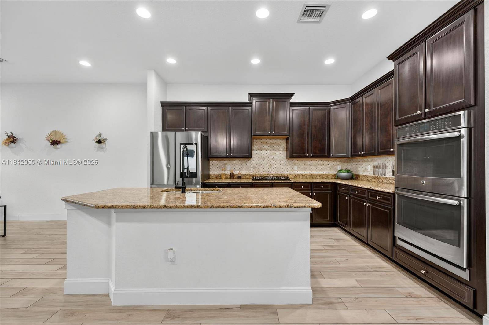 Parkland, FL 33076,8971 Edgewater Bnd
