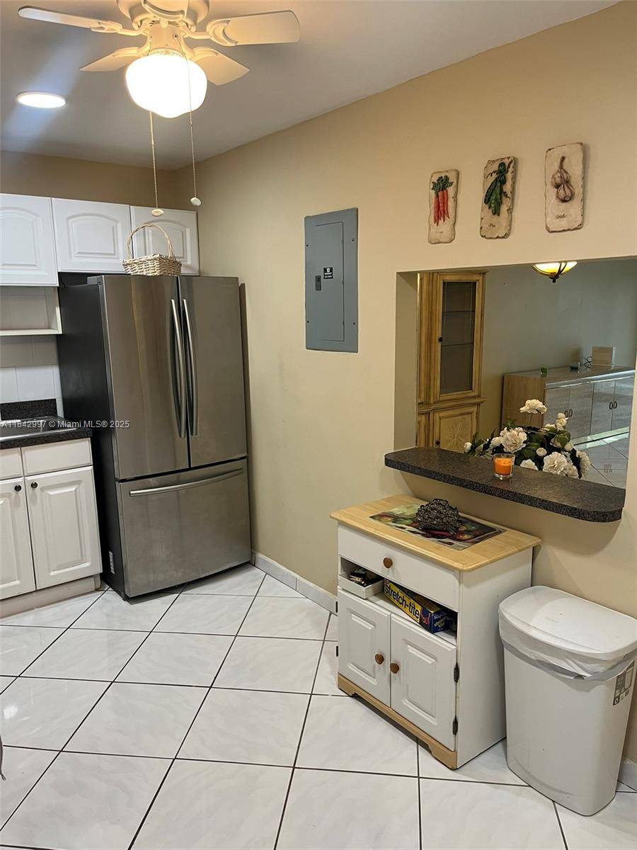 Hollywood, FL 33019,1801 S Ocean Dr #207