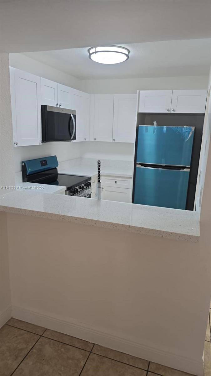 Hialeah, FL 33014,1095 W 77th St #111