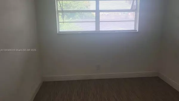 Hallandale Beach, FL 33009,230 SW 11th Ave #20