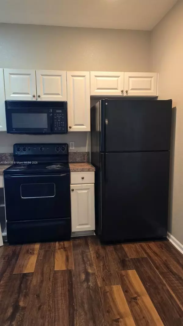 Riviera Beach, FL 33404,2002 Freeport Ln #4108