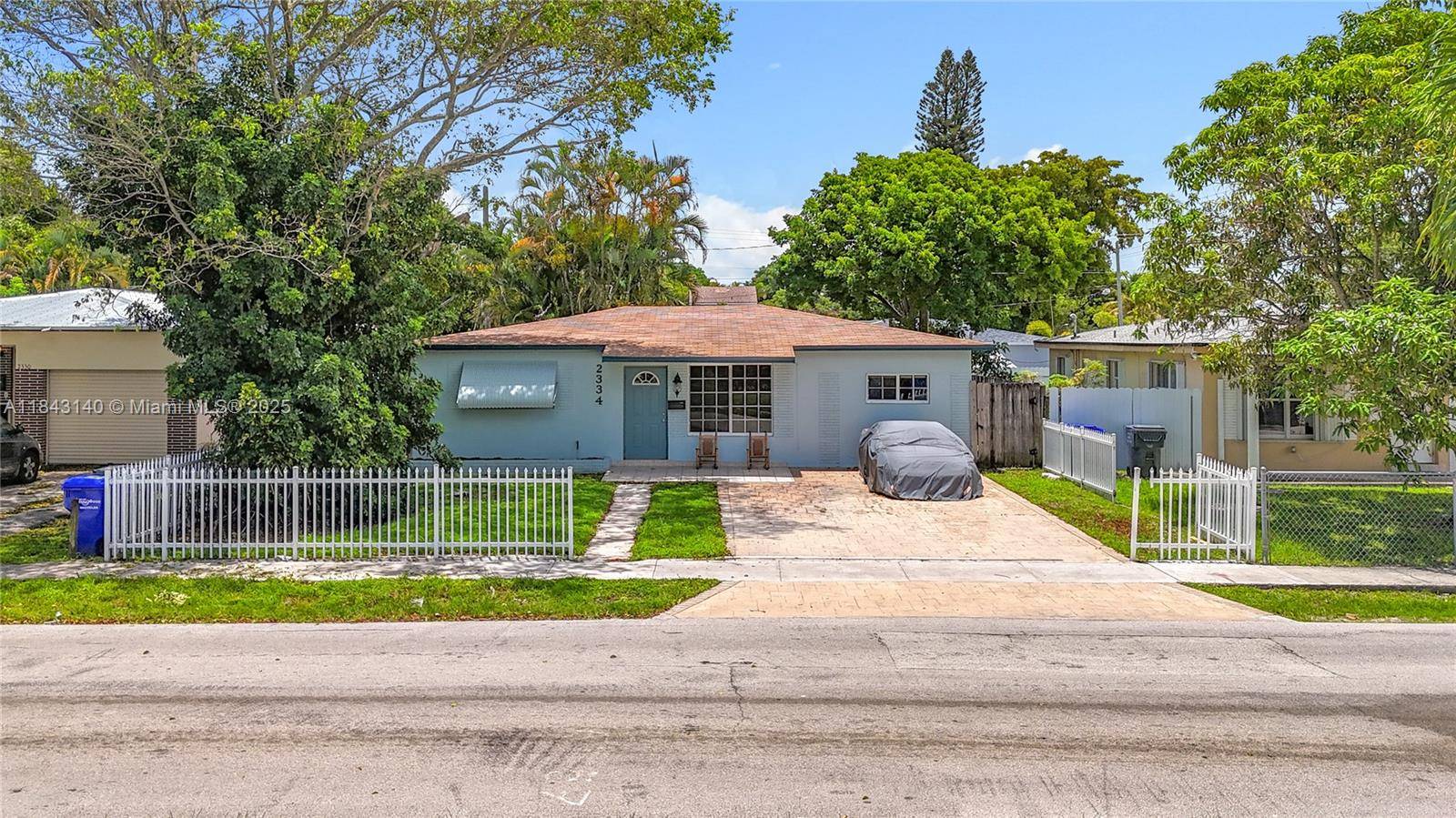 Hollywood, FL 33020,2334 Pierce St
