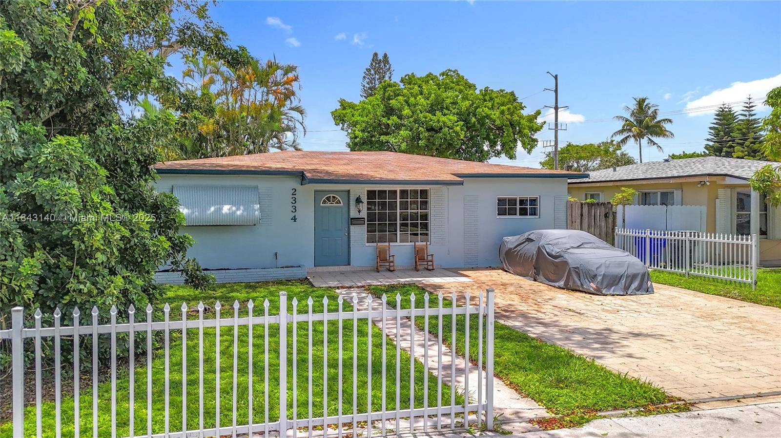 Hollywood, FL 33020,2334 Pierce St