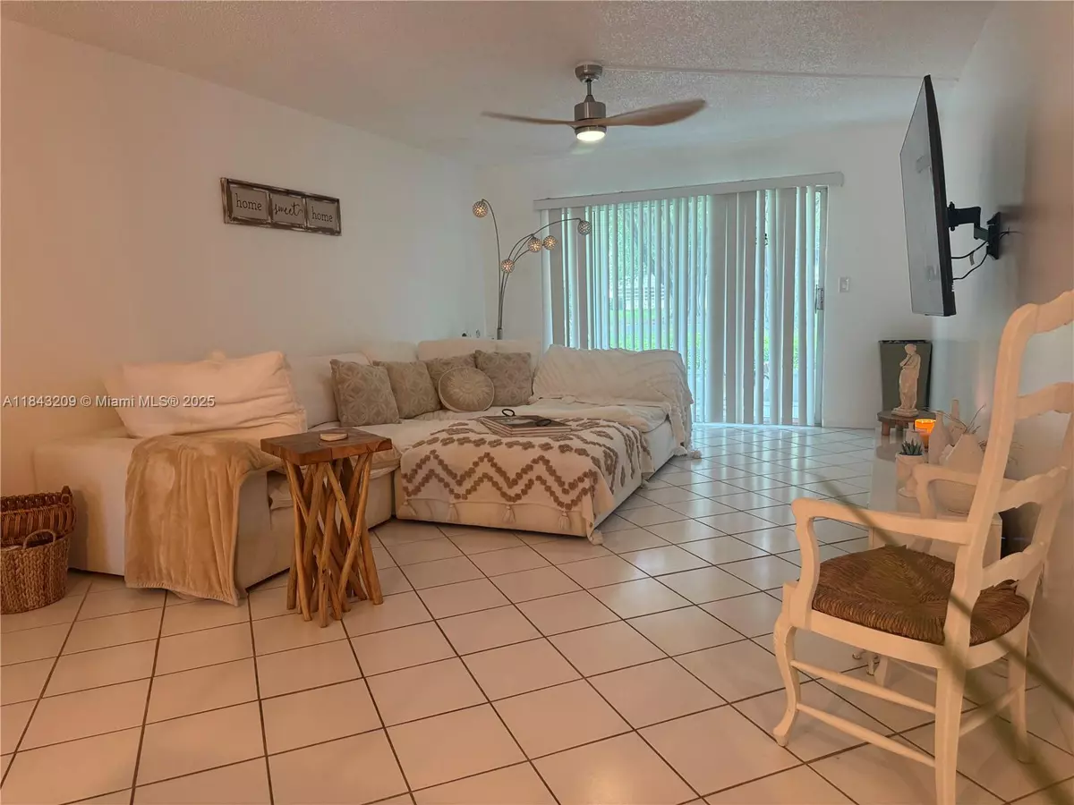 Coconut Creek, FL 33066,2403 Antigua Cir #K1