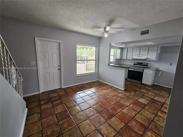 North Lauderdale, FL 33068,1358 Silverado