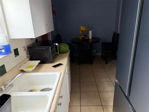 Homestead, FL 33033,15240 SW 296th St