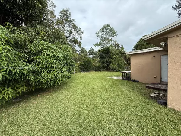 Miami, FL 33161,1555 NE 148th St