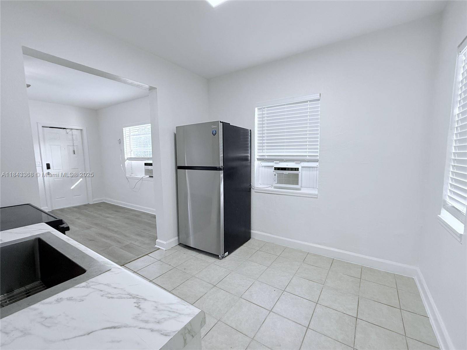 Lake Worth, FL 33460,1625 S Federal Hwy #4