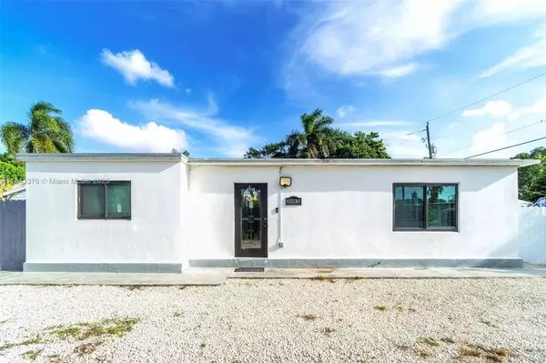 15530 Harrison Dr, Homestead, FL 33033
