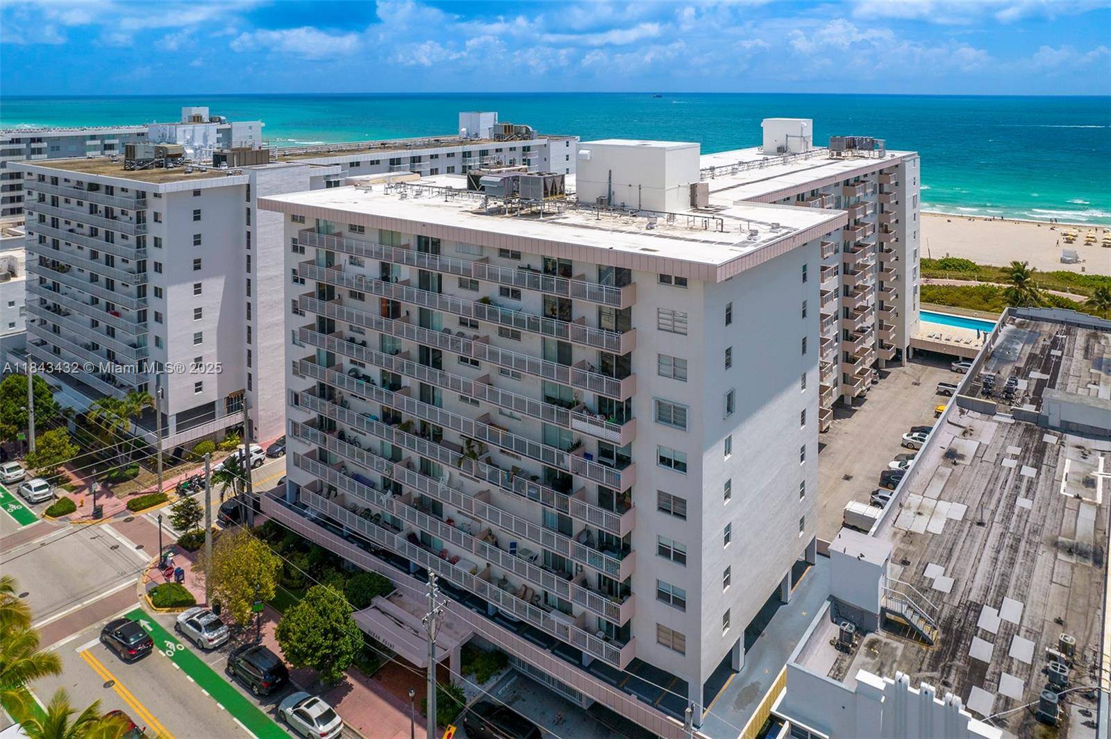 Miami Beach, FL 33139,345 Ocean Dr #605