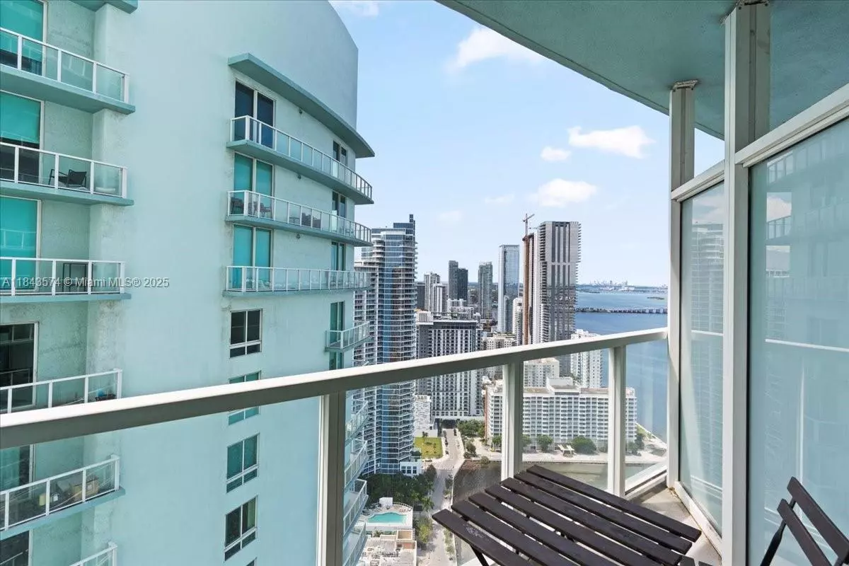 Miami, FL 33132,1900 N Bayshore Dr #4210