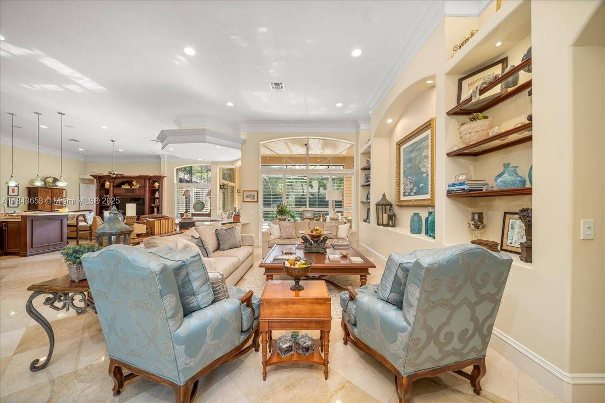 Weston, FL 33327,125 Dockside Cir