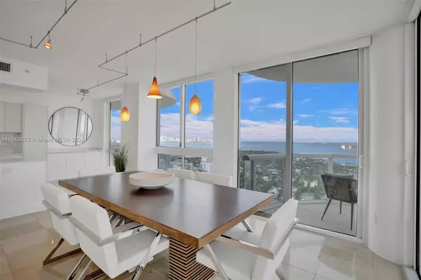 Miami Beach, FL 33141,6365 Collins Ave #3208