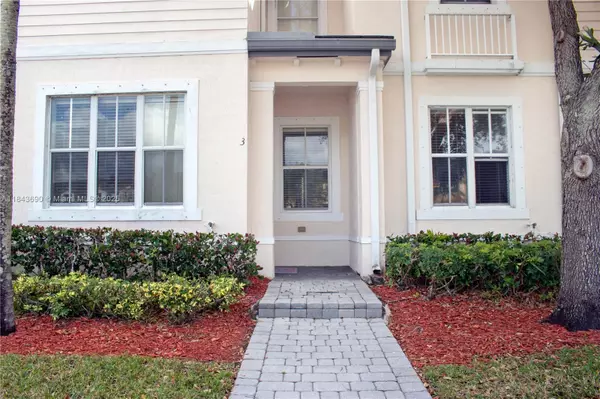Homestead, FL 33033,153 SE 28th Pl #3