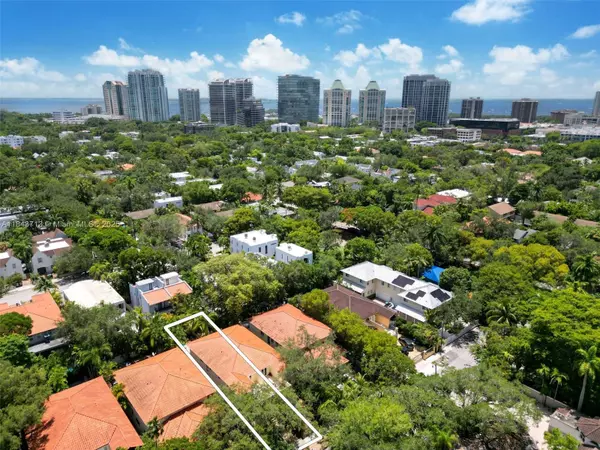 Miami, FL 33133,3045 Allamanda Street #3045