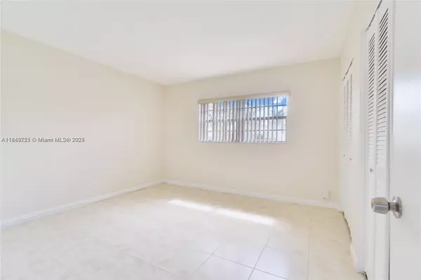 Plantation, FL 33317,4668 NW 9th Dr #4668
