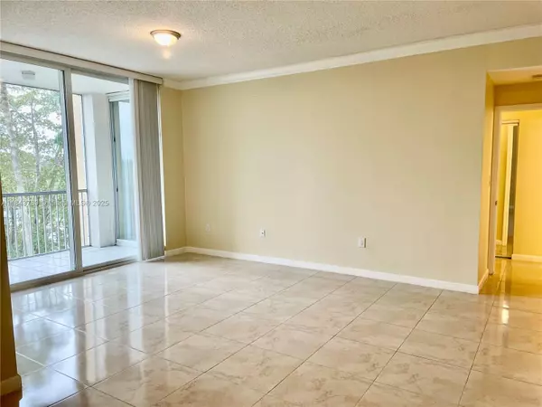 Doral, FL 33178,9805 NW 52nd St #411