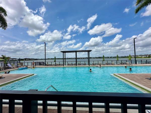 9113 NW 159th St #9113, Miami Lakes, FL 33018