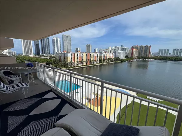 Sunny Isles Beach, FL 33160,250 174th St #918